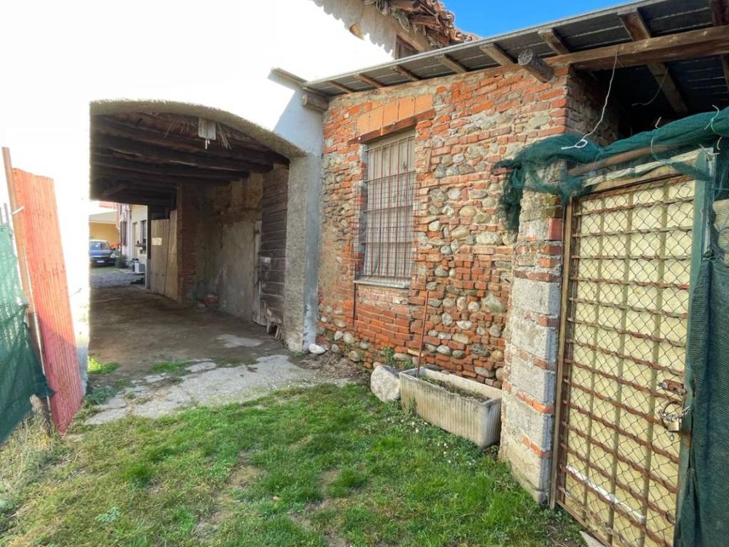 Appartamento a Figino serenza in Via Crocifisso, 13 - Foto 2