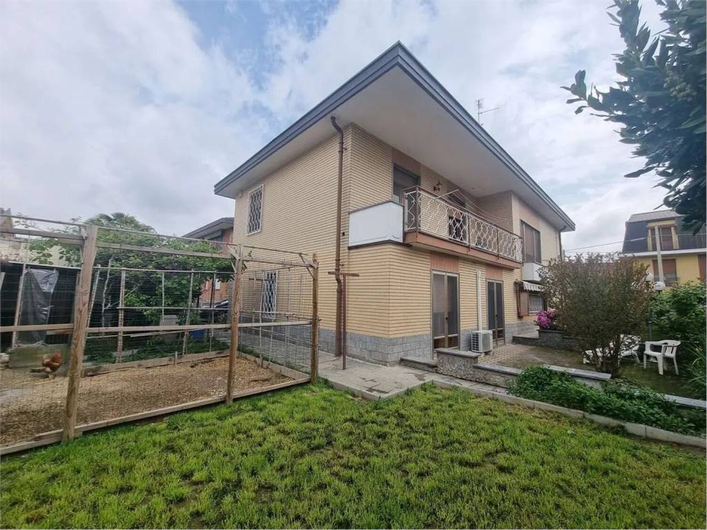 Villa a Novara in Via Maestra S.N.C. - Foto 3
