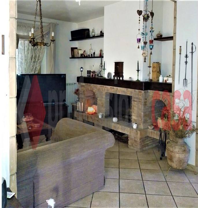 Villa a Cervaro in Via Macerine - Foto 5