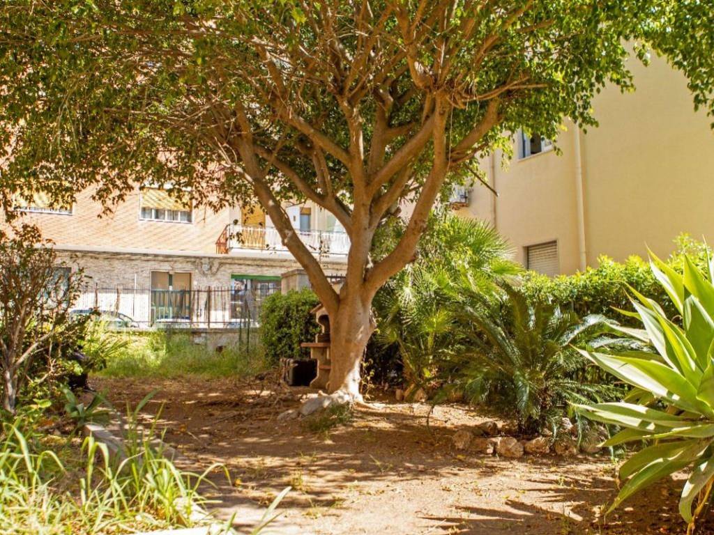 Appartamento a Siracusa in Via Rosario Gagliardi, 17 - Foto 4