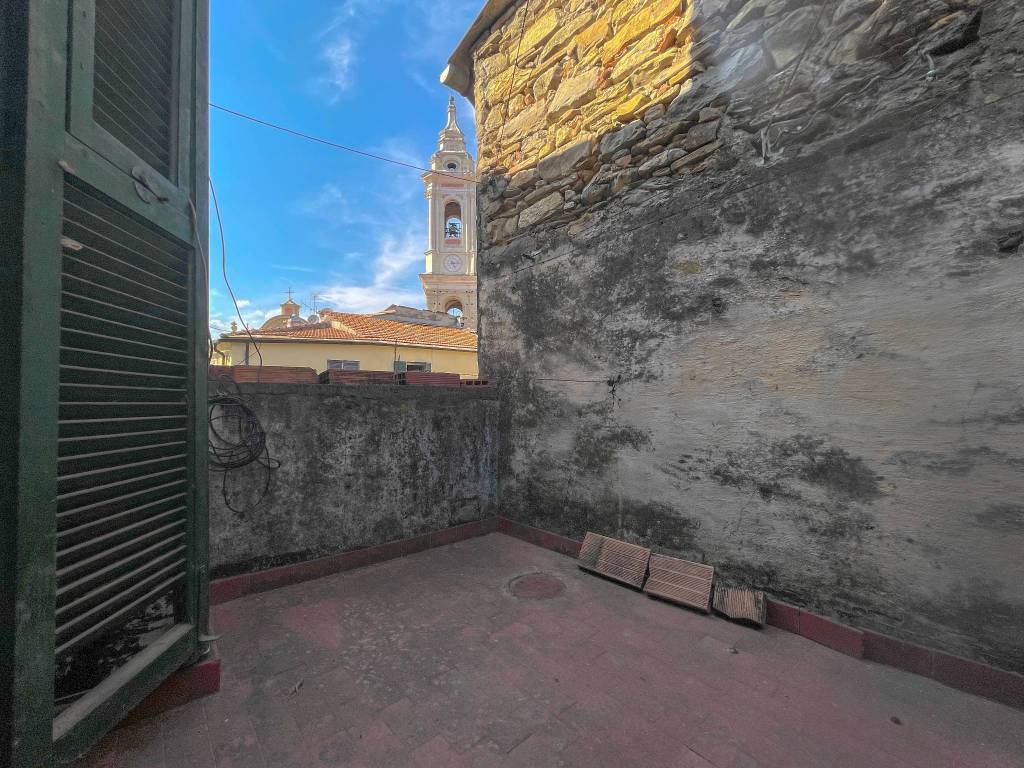 Casa indipendente a Dolcedo in Via Edmondo De Amicis - Foto 2