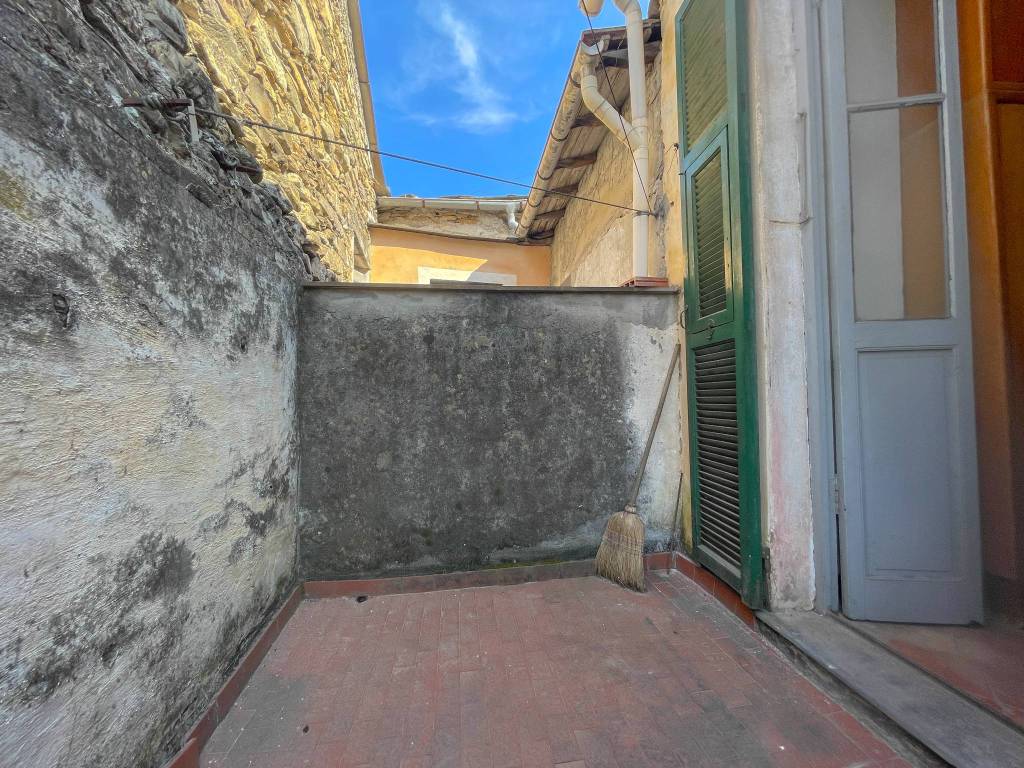 Casa indipendente a Dolcedo in Via Edmondo De Amicis - Foto 4