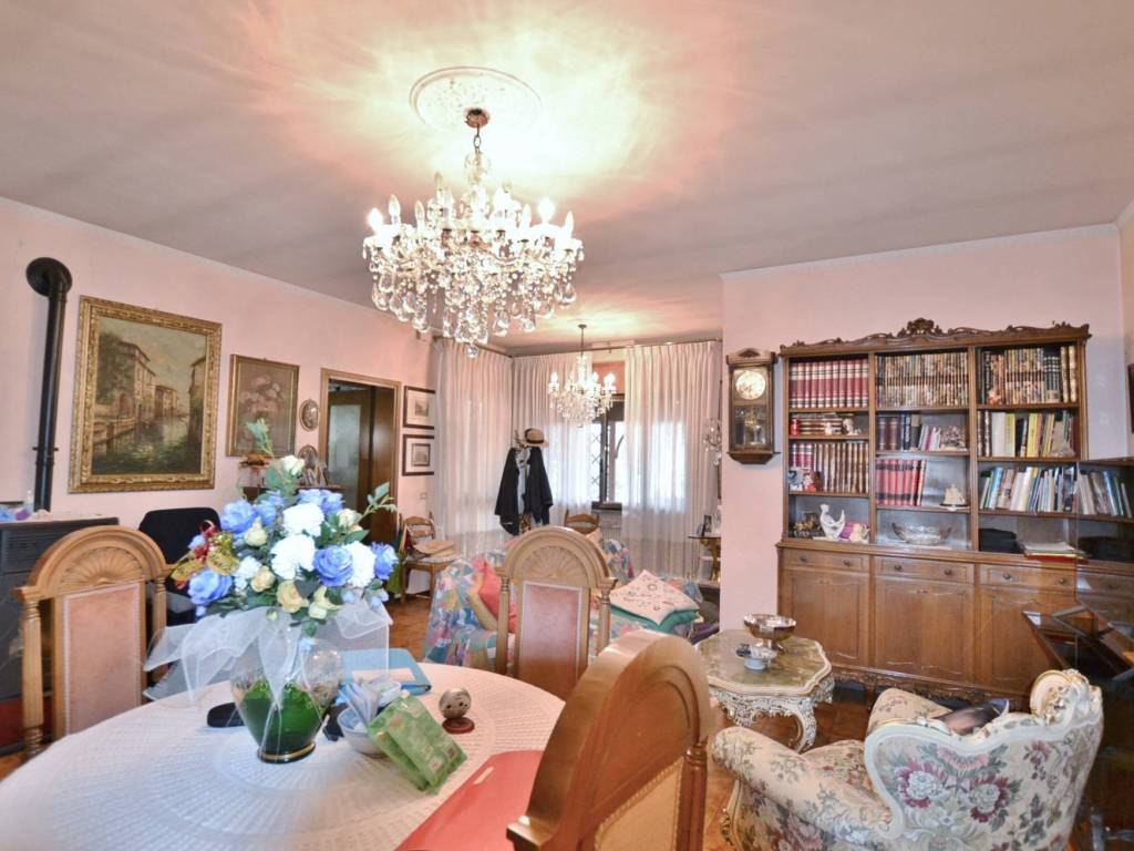 Villa a Azzano decimo in Via Enrico Toti, 87 - Foto 3