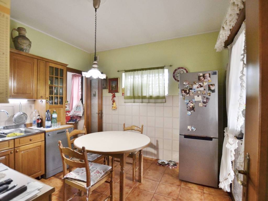 Villa a Azzano decimo in Via Enrico Toti, 87 - Foto 4
