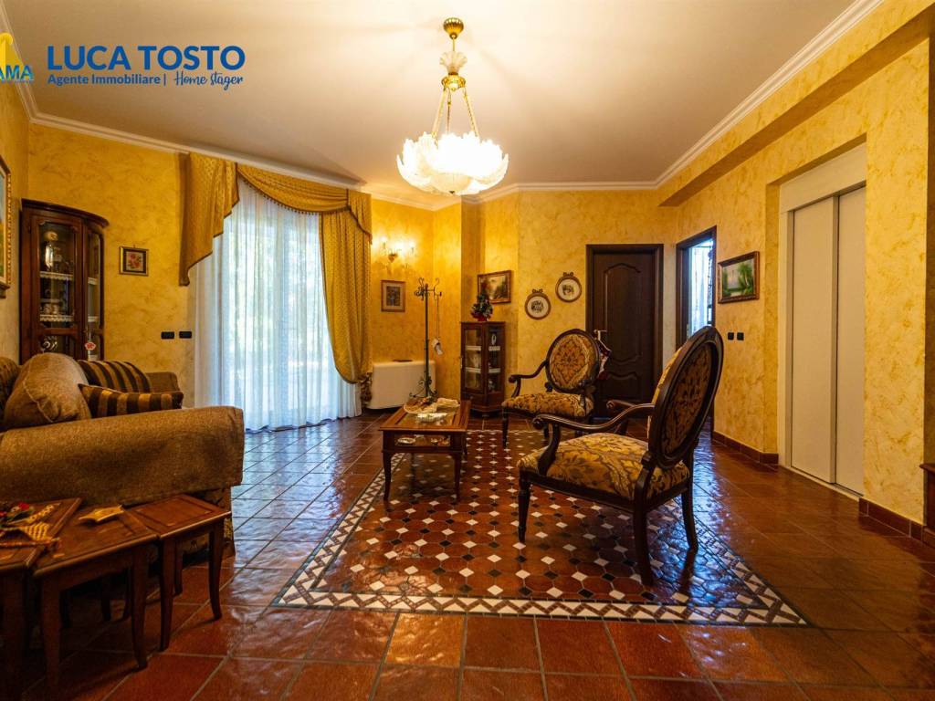 Villa a Aci sant'antonio in via A. La Spina - Foto 3