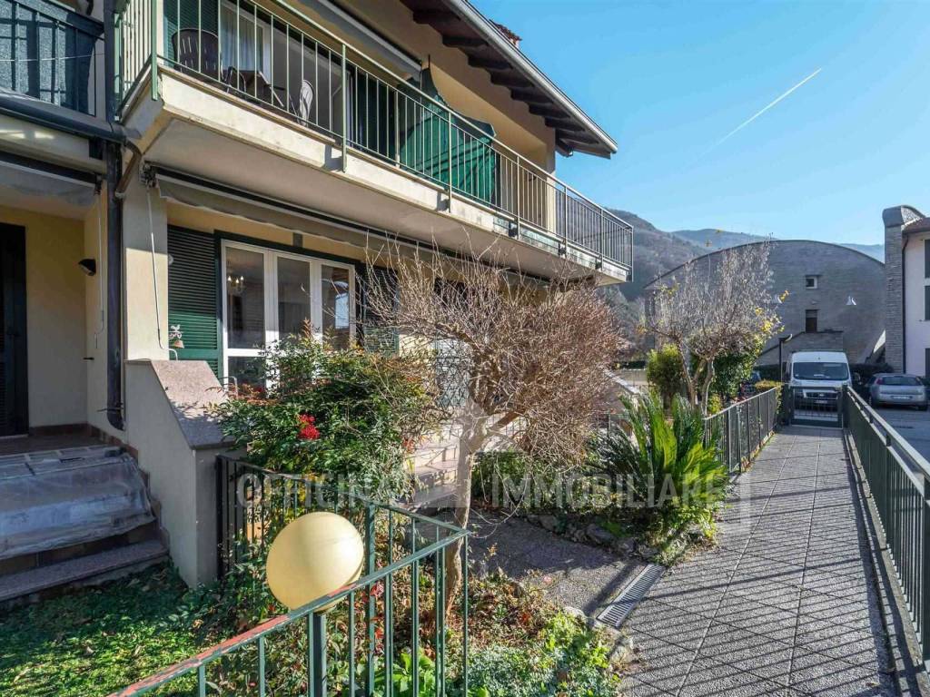 Villetta a schiera a Dervio in Via Delle Vigne, 20 - Foto 2