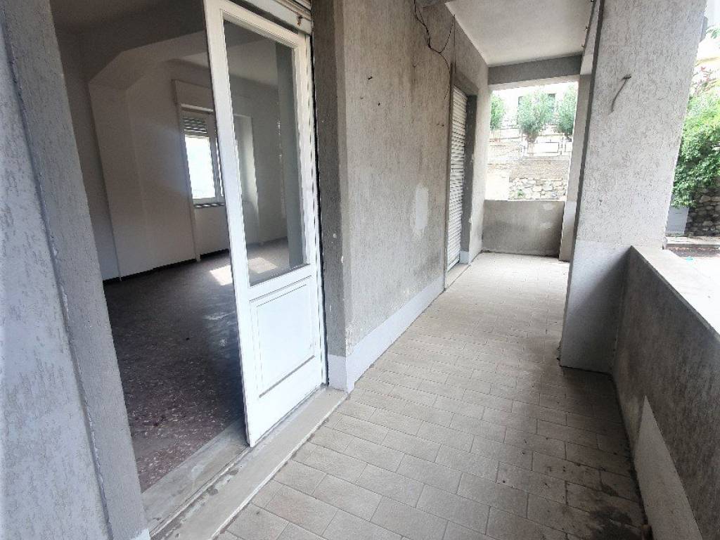 Appartamento a Reggio calabria in Via Villini Svizzeri, 11 - Foto 2