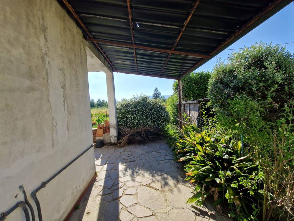 Casa indipendente a Pistoia in Via Ortensie - Foto 2