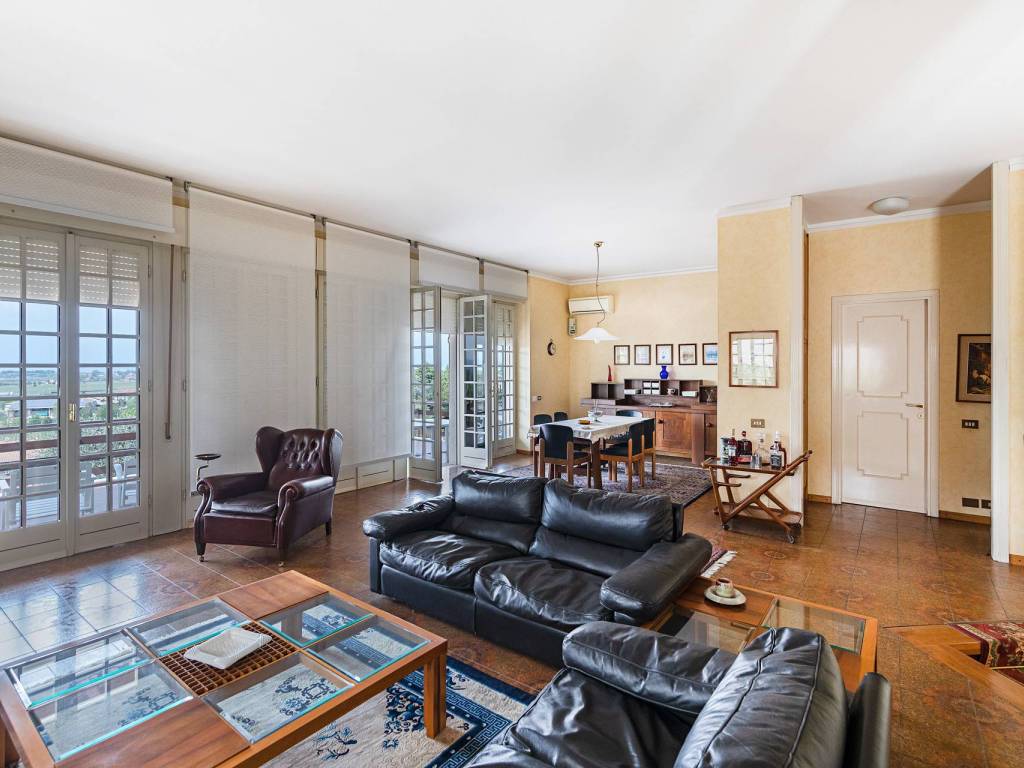 Villa a Peschiera del garda in via Adige, 6 - Foto 5