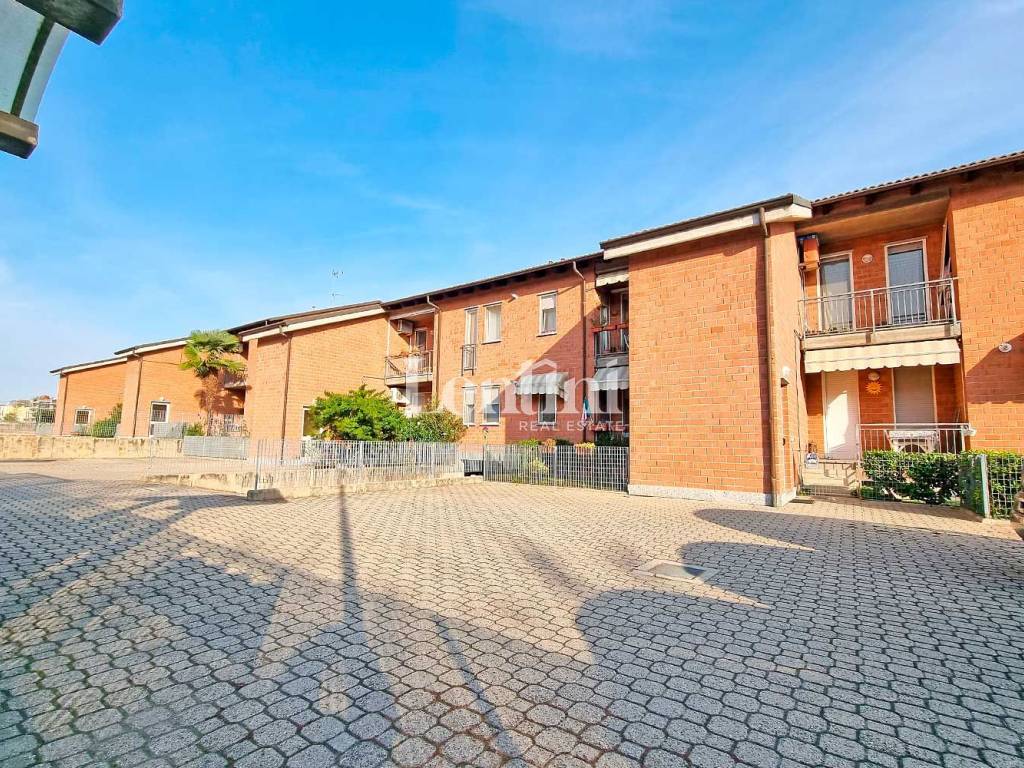 Appartamento a Casale monferrato in Via Alberto Magnaghi, 9 - Foto 2