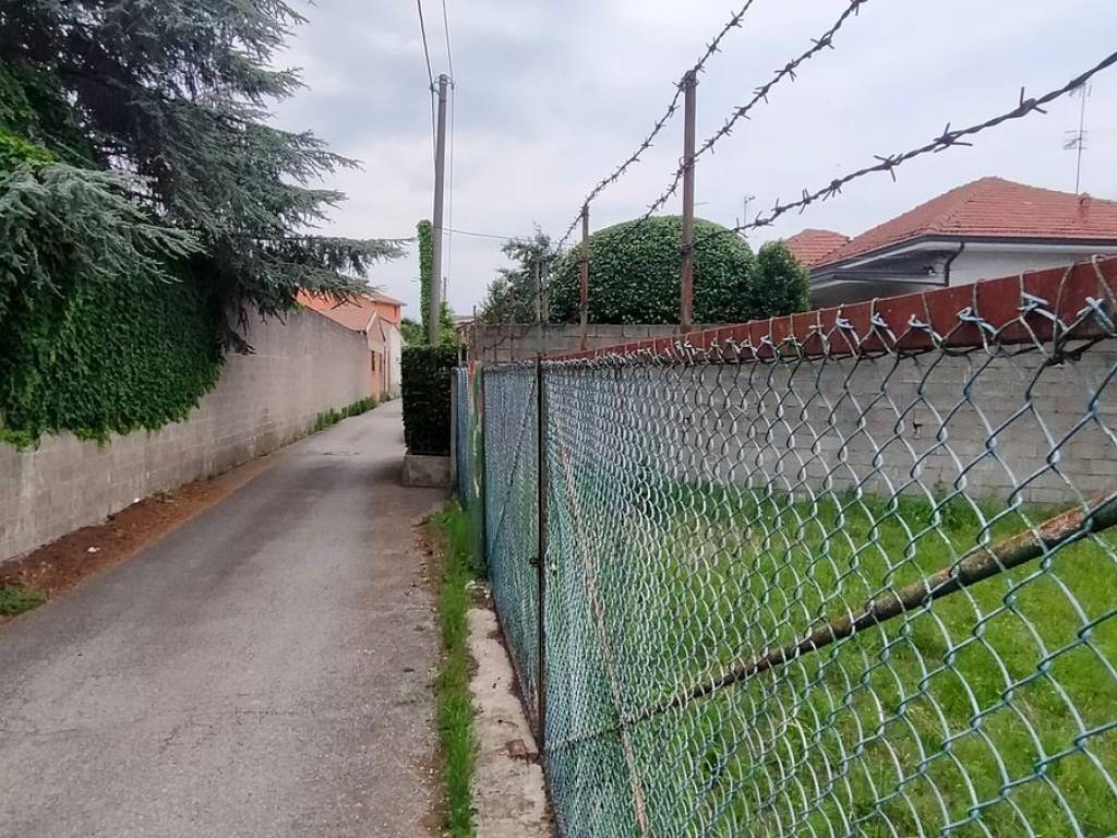 Immobile a Borgomanero in Via degli Ontani - Foto 2