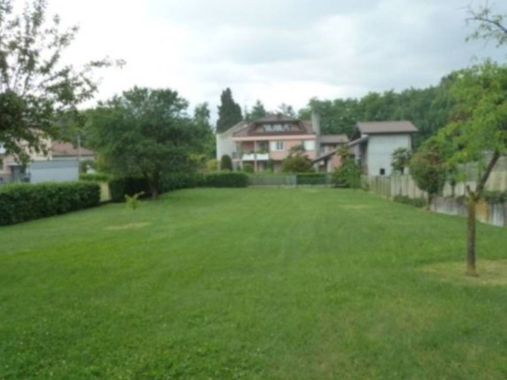 Terreno a Borgomanero in Via SANTA CRISTINETTA - Foto 3