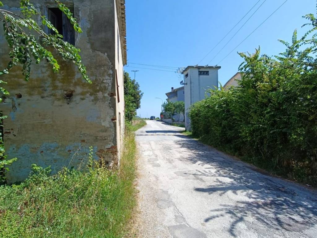 Rustico / casale a Mondolfo in Via Mengaccio - Foto 3