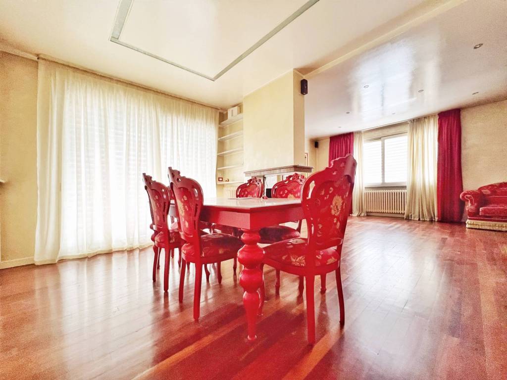 Villa a Riccione in Viale Castrocaro - Foto 3
