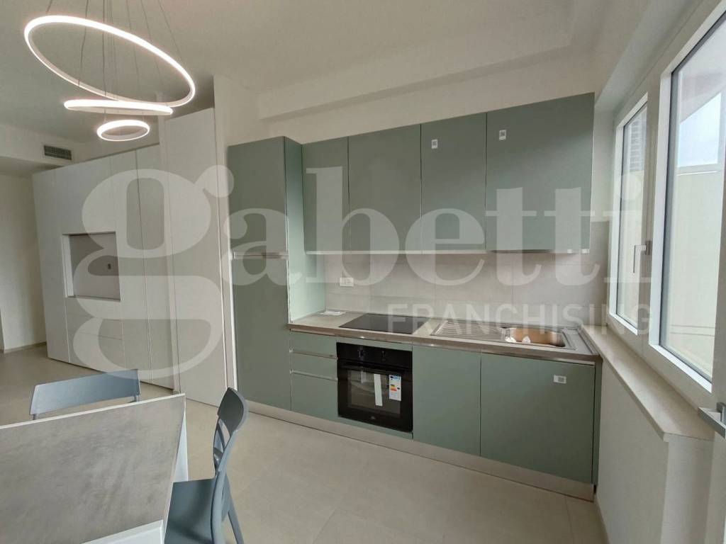Appartamento a Civitanova marche in Via Dante Alighieri - Foto 4