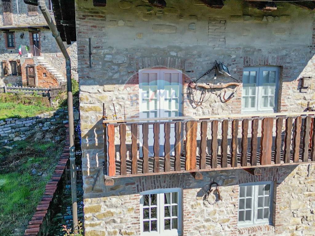 Casa indipendente a Valdilana in Via Premarcia, 38 - Foto 4