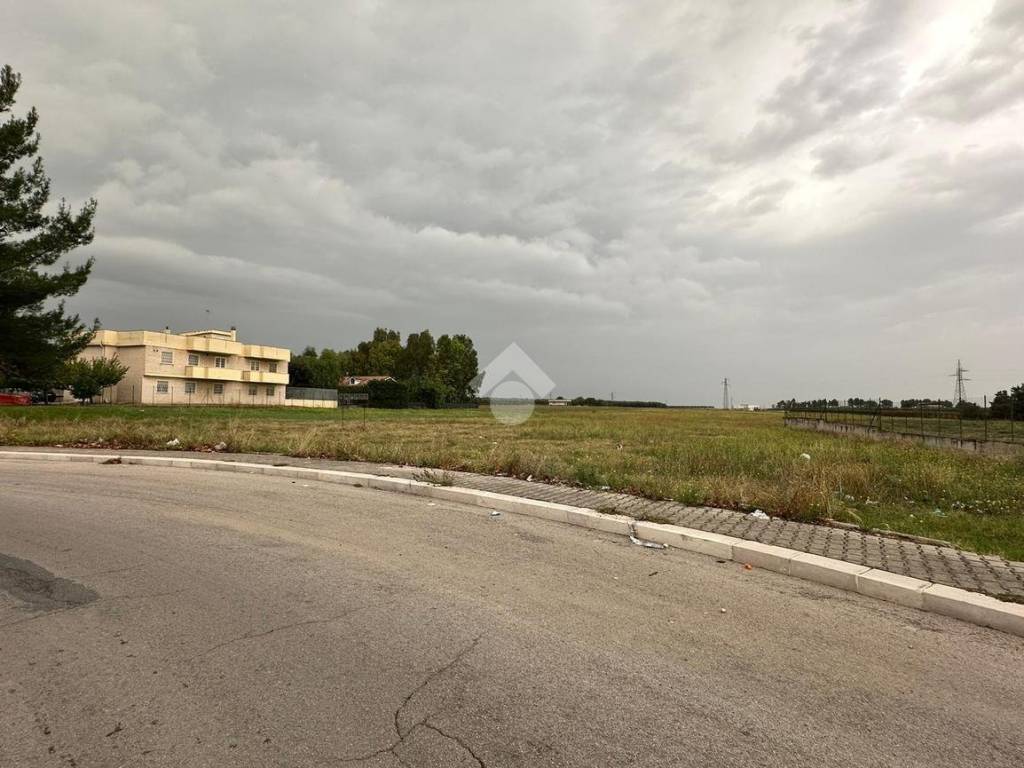 Terreno a Cerignola in VIA TORRICELLI - Foto 5