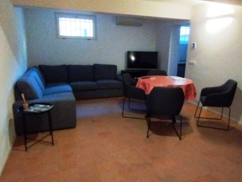 Appartamento a Modena in Viale Vittorio Veneto - Foto 4