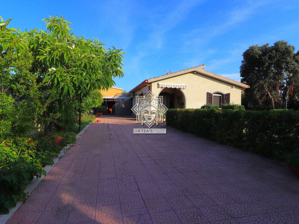 Villa a Siracusa in Via Isole della Sonda - Foto 4