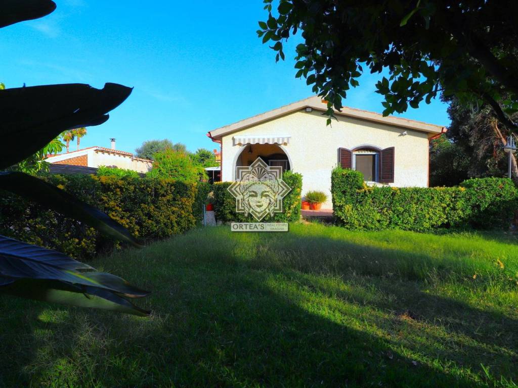 Villa a Siracusa in Via Isole della Sonda - Foto 5