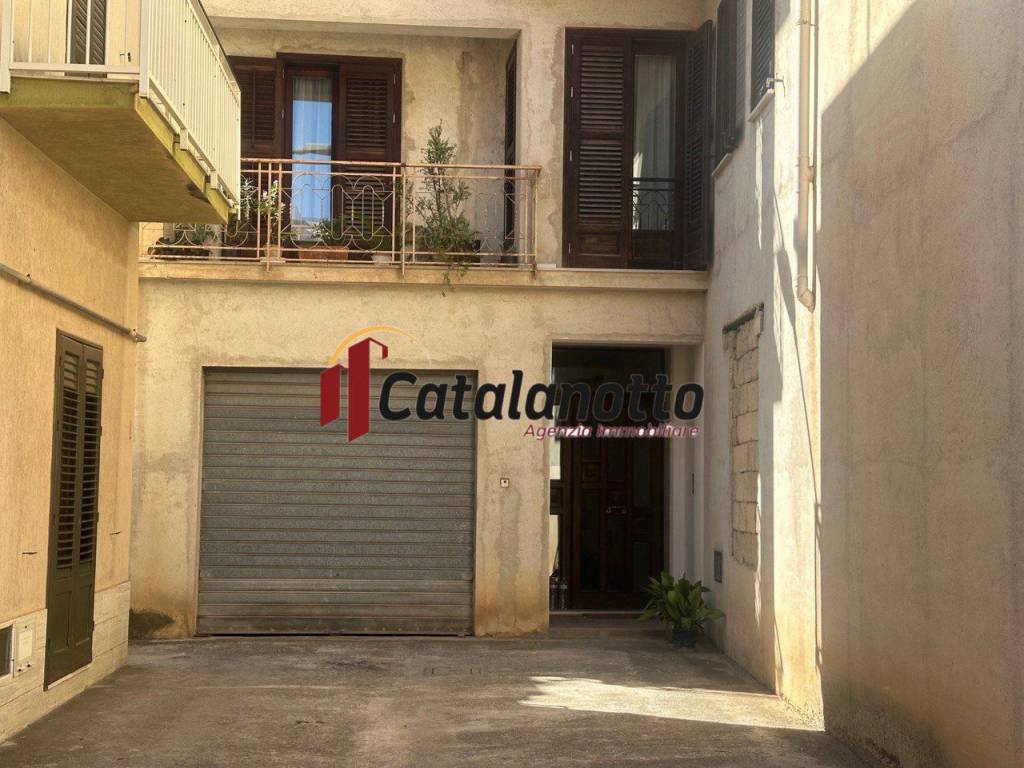 Appartamento a Castelvetrano in Via Marco Minghetti - Foto 4