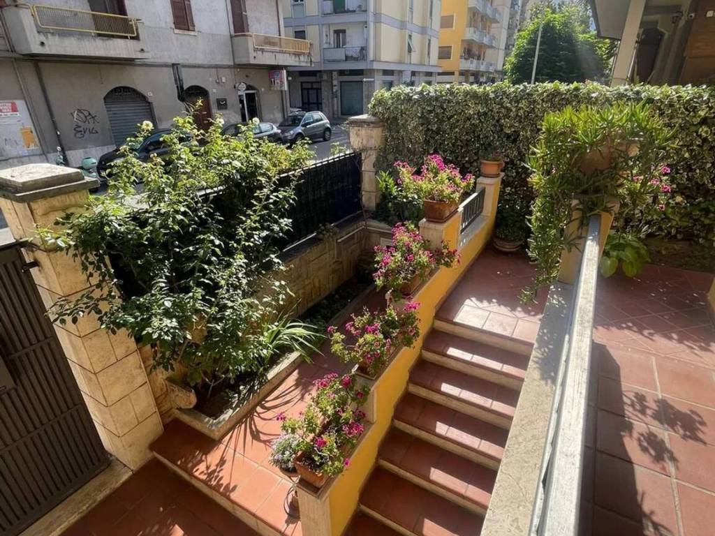 Villa a Ascoli piceno in Viale Marcello Federici, 10 - Foto 2