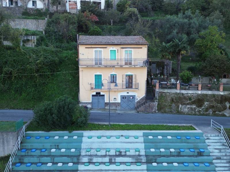 Villa a Lustra in Strada Comunale Rotabile Lustra Rutino - Foto 2
