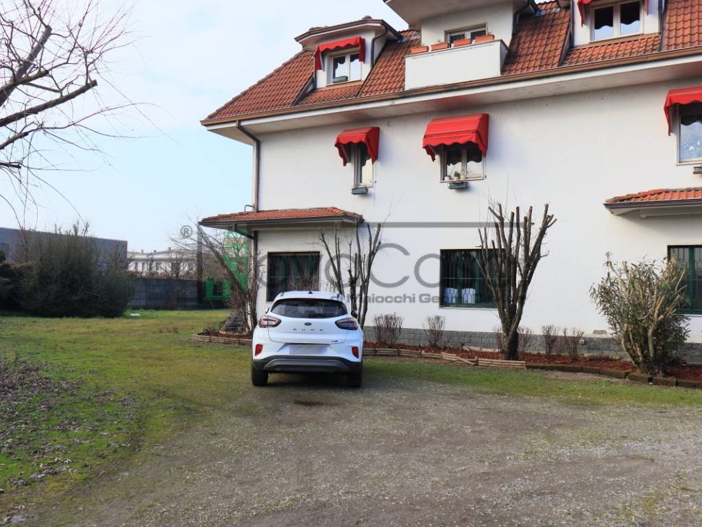 Villa a Codogno in Viale dell'Industria, 41 - Foto 3