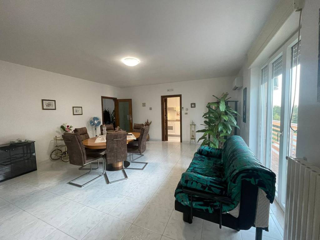 Appartamento a Lesina in Via Galileo Galilei, 69 - Foto 4