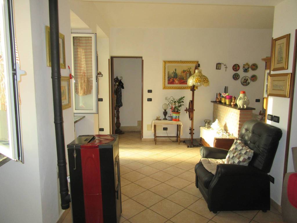 Casa indipendente a Oviglio in Via 20 Settembre - Foto 2