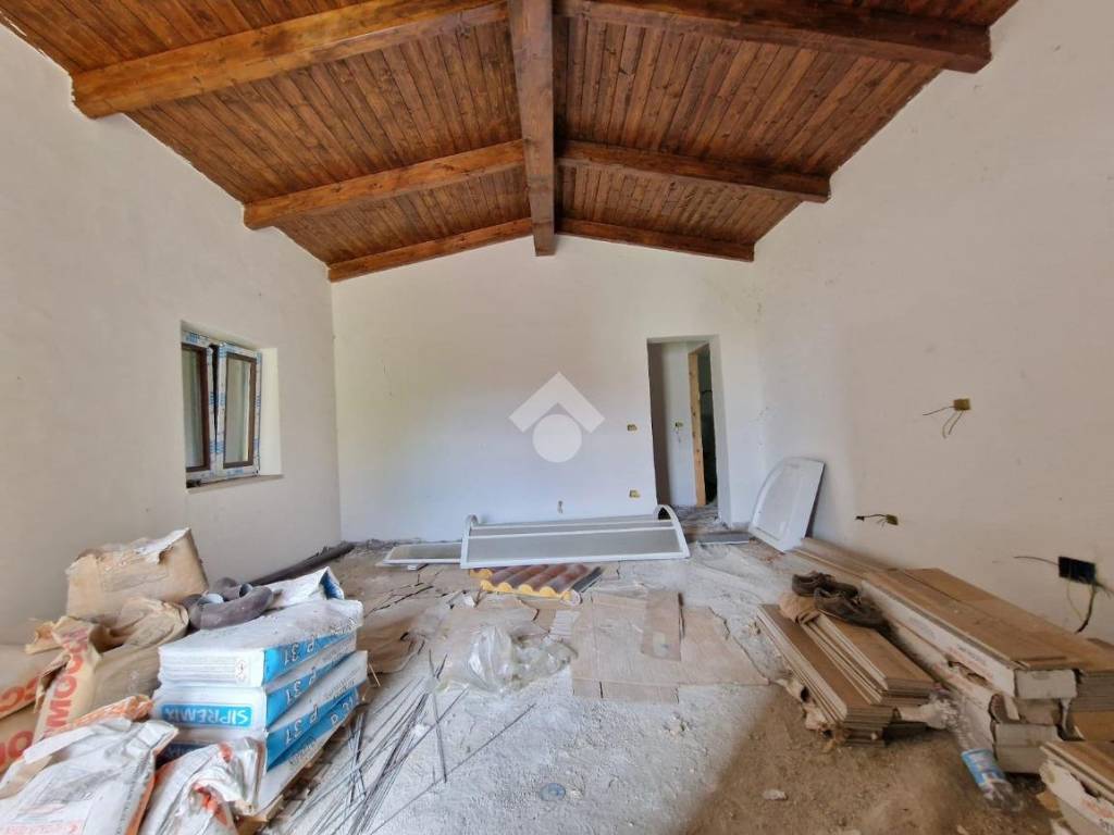 Casa indipendente a Sant'agata de' goti in Via Pecereca - Foto 5