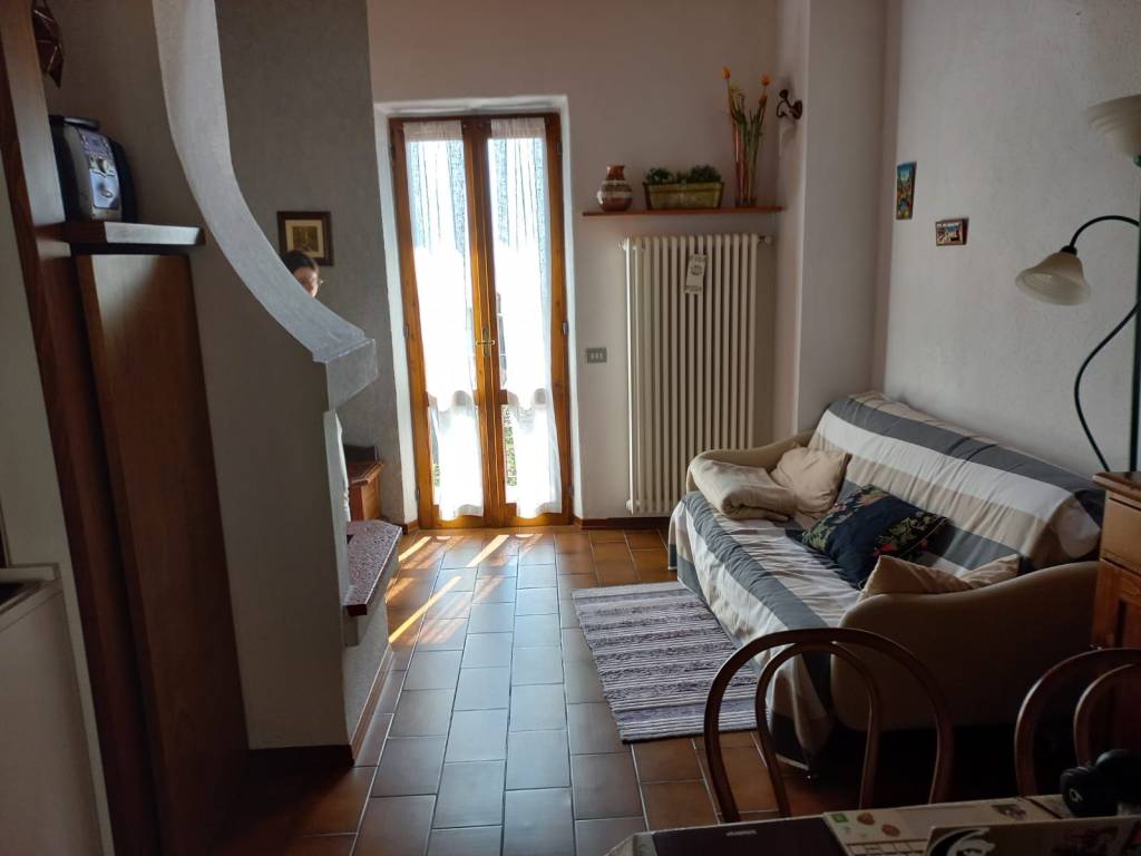 Appartamento a Luino in Via dei Passera - Foto 4