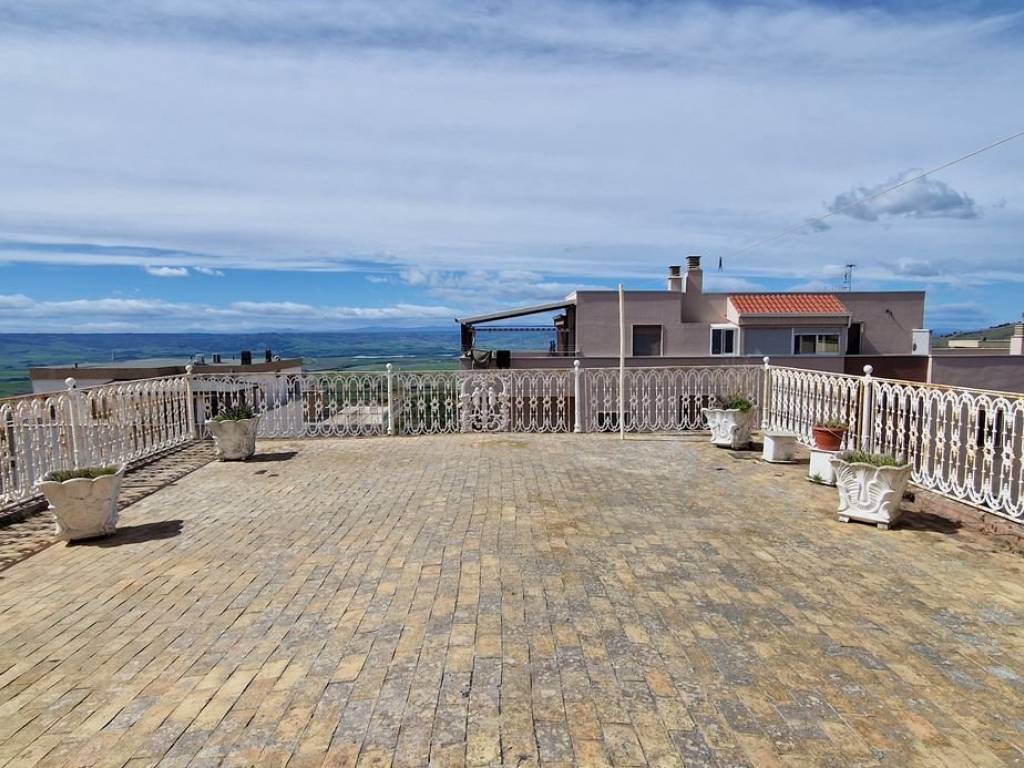 Appartamento a Matera in Via Eustachio Vincenzo Paradiso, 18 - Foto 2