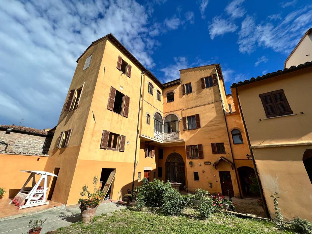 Palazzo / stabile a Fabriano in VIA CAVOUR - Foto 3