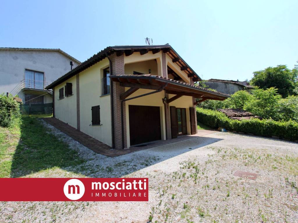 Casa indipendente a Matelica in Frazione Piane - Foto 2