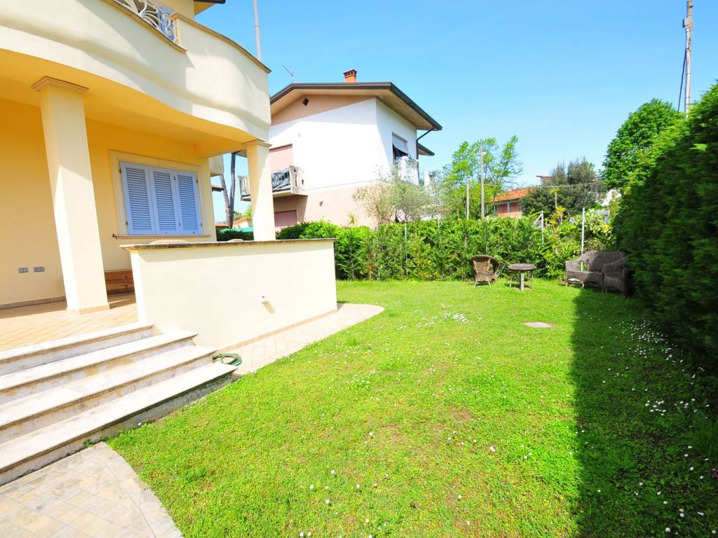 Villa a Pietrasanta in Località Tonfano - Foto 5