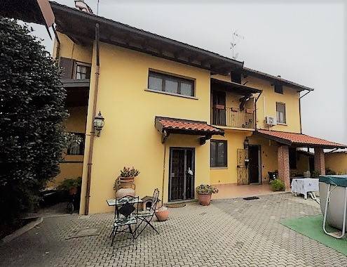 Villa a Cassolnovo in Via Lavatelli - Foto 1