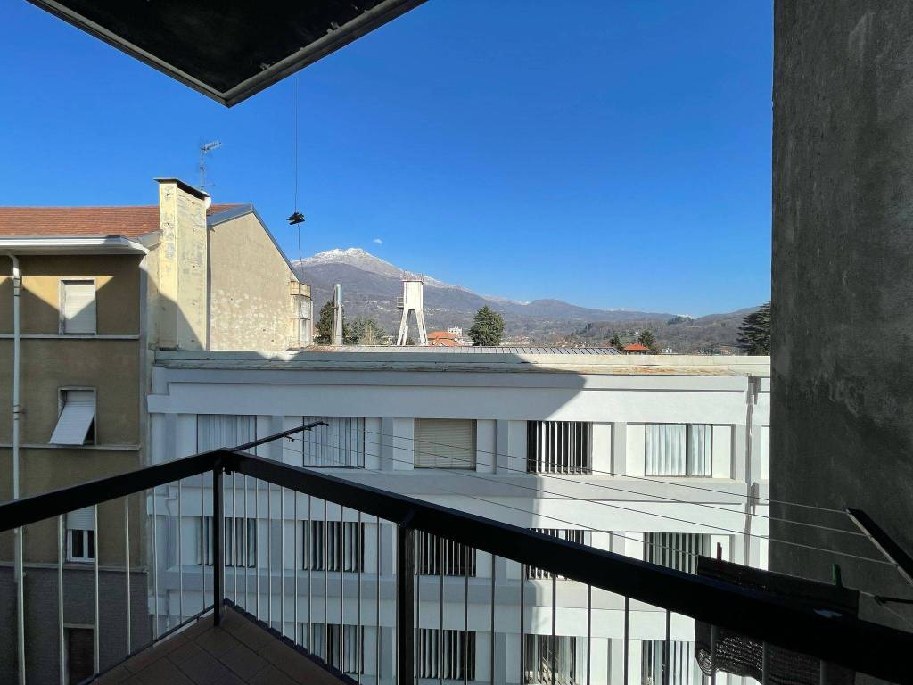 Appartamento a Cuorgnè in Via Torino, 13 - Foto 2