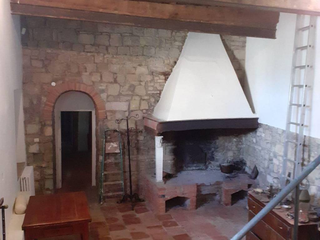 Rustico / casale a Poggibonsi in Via Cassia Strada Statale 2 - Foto 4