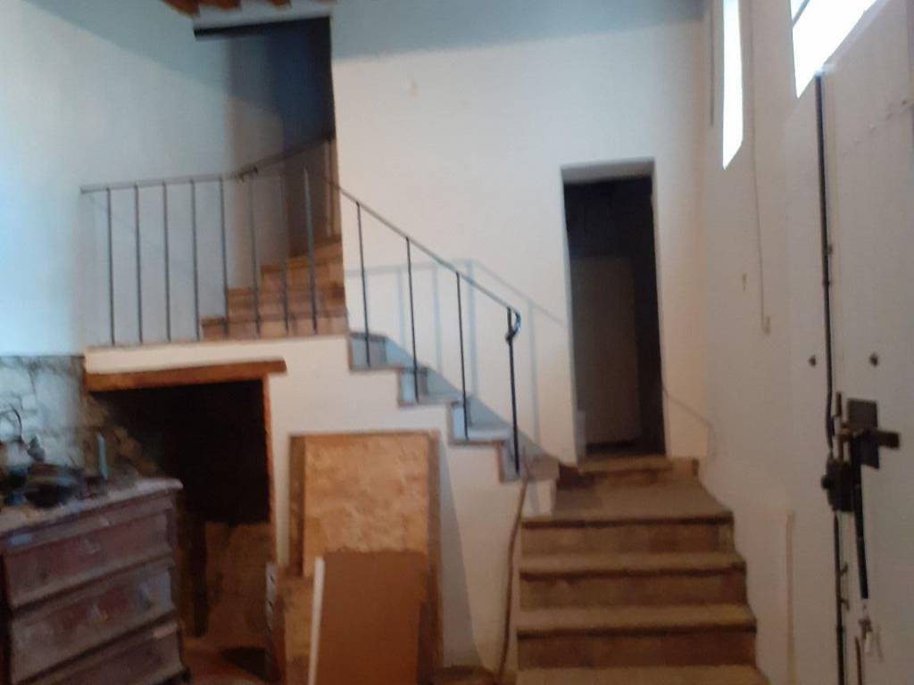 Rustico / casale a Poggibonsi in Via Cassia Strada Statale 2 - Foto 5