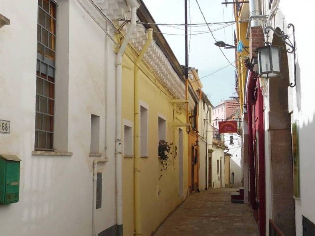 Casa indipendente a Calitri in Via Giuseppe Tozzoli, 70 - Foto 3