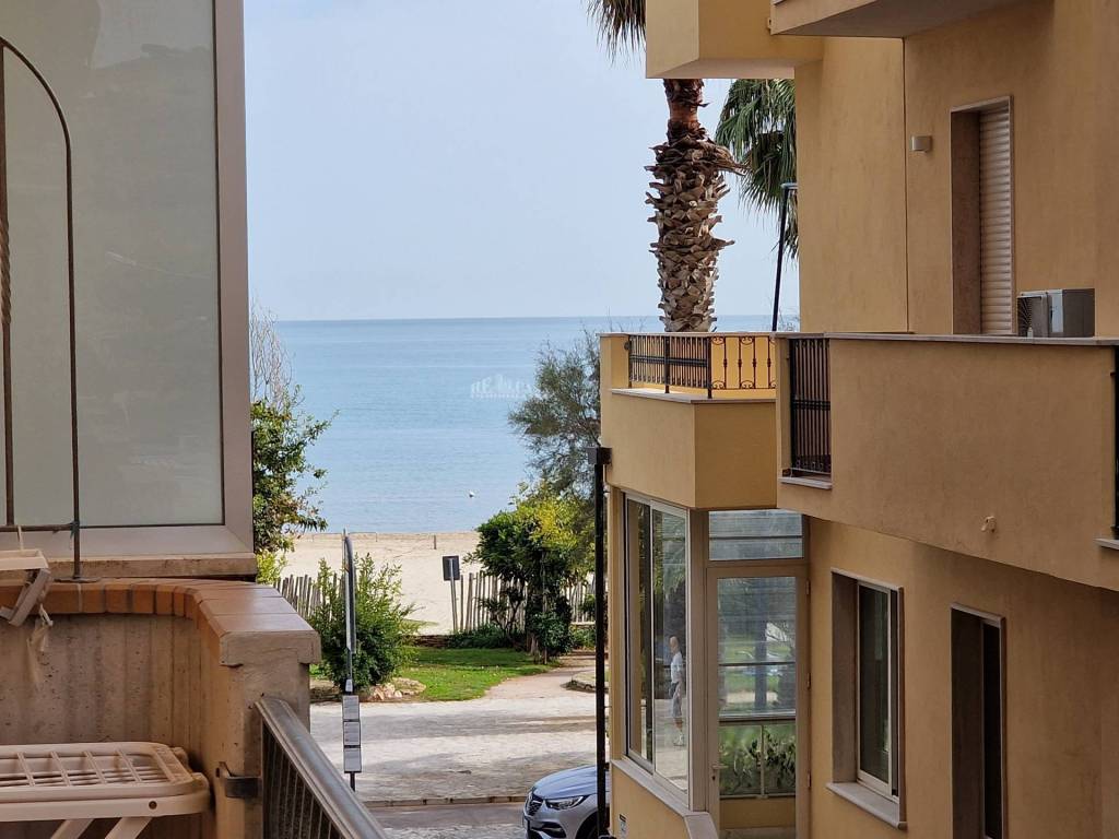 Appartamento a San benedetto del tronto in Via Clara Maffei, 97 - Foto 2