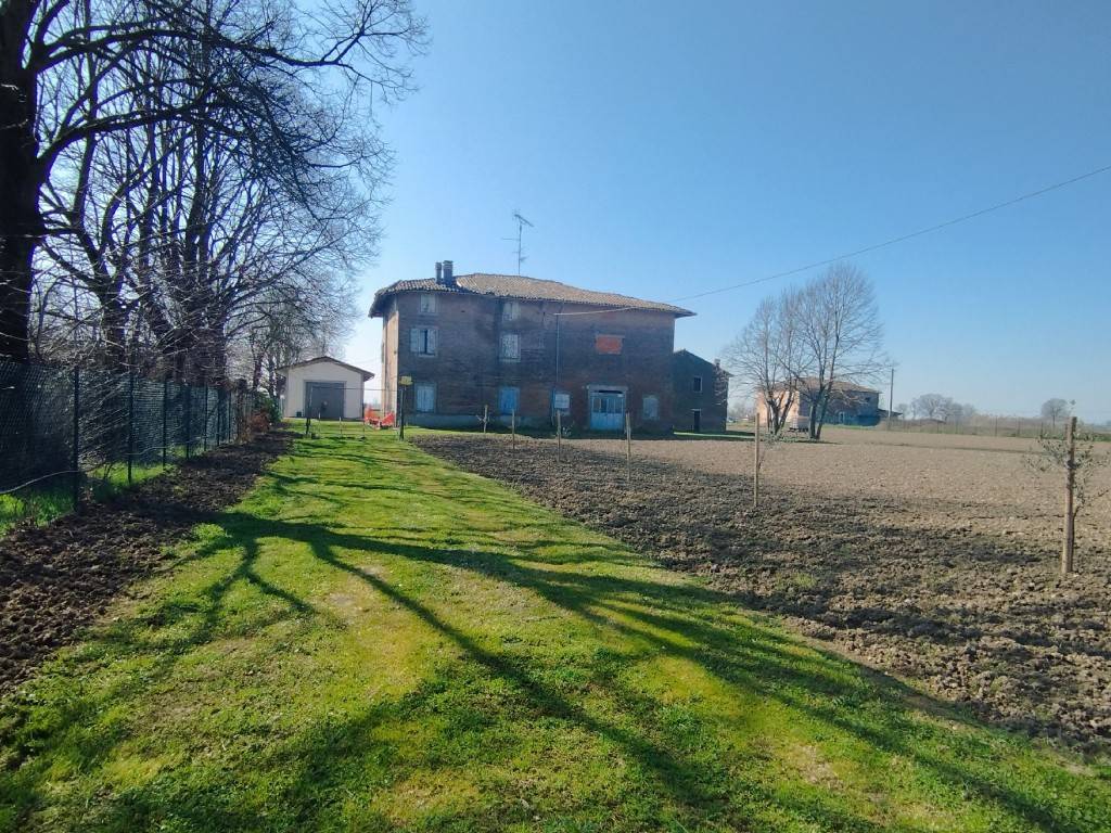Rustico / casale a Sant'agata bolognese in Via San Carlo, 7 - Foto 3