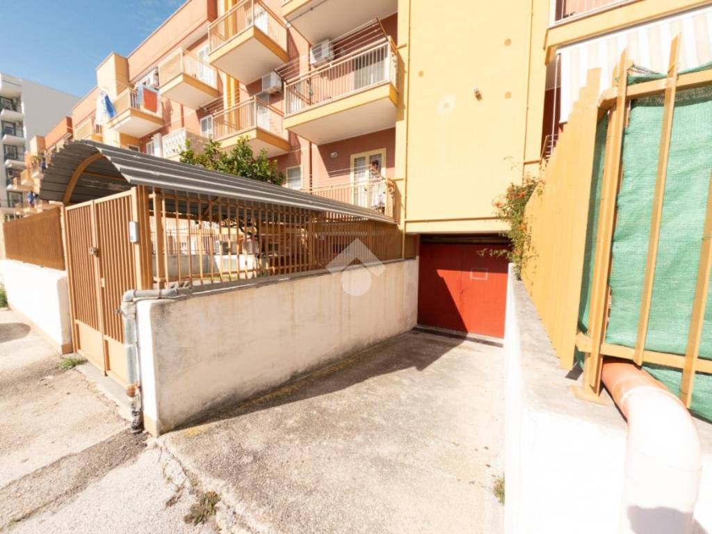 Box / garage a Manfredonia in Piazza delle Viole, 1 - Foto 3