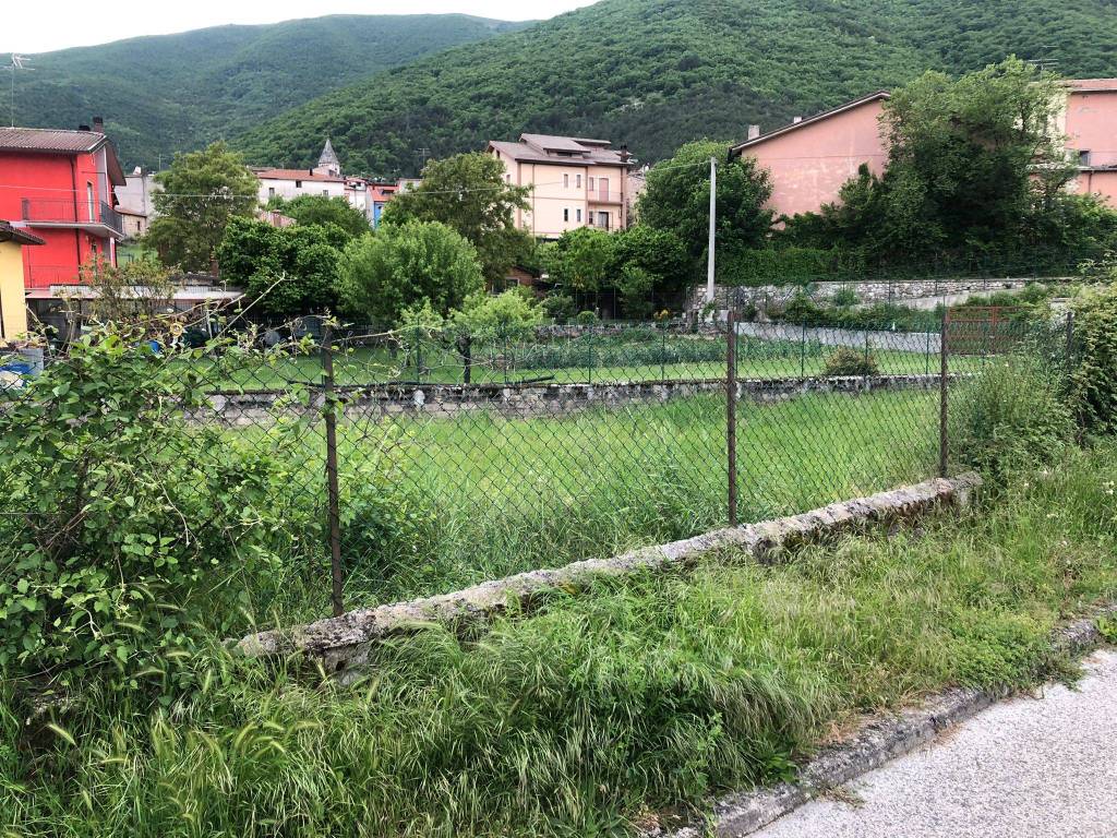 Terreno a Collelongo in Via Pozzo Maianone - Foto 3