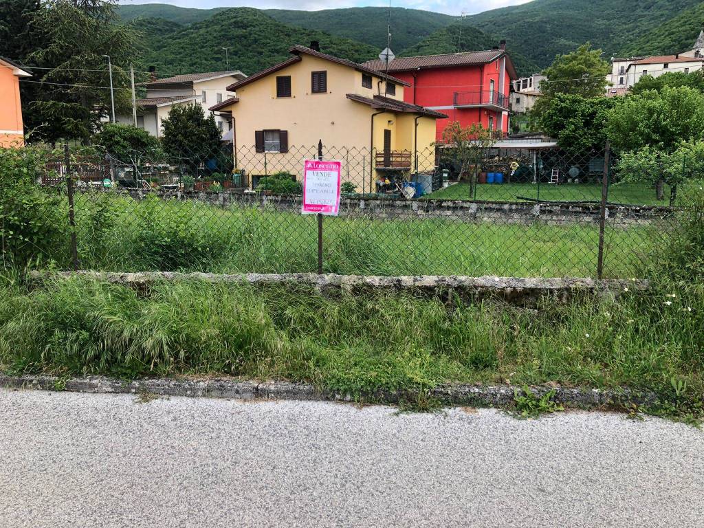 Terreno a Collelongo in Via Pozzo Maianone - Foto 5