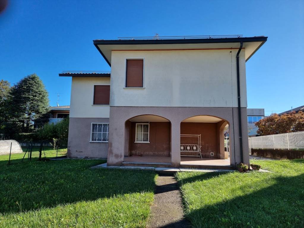 Villa a Carnago in Via Salvador Allende, 9 - Foto 5