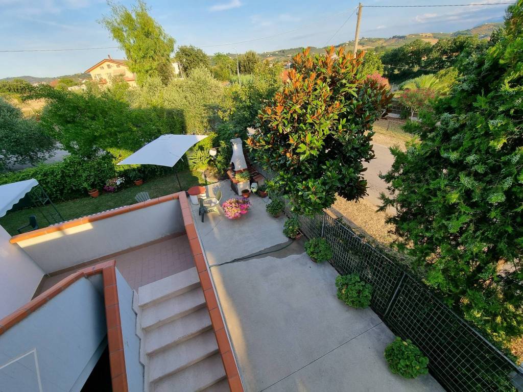 Casa indipendente a Collecorvino in Contrada Campotino - Foto 3