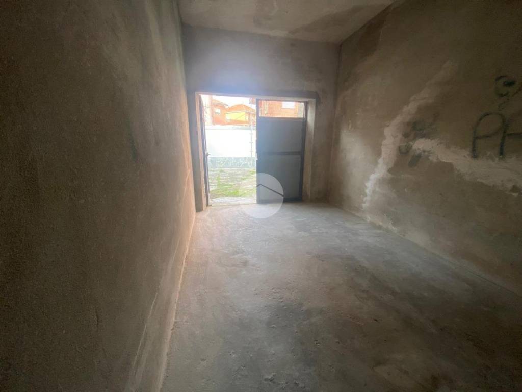 Box / garage a Valenza in Via Mario Nebbia, 61 - Foto 3