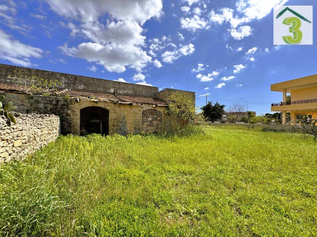 Terreno a Miggiano in Via Specchia - Foto 3